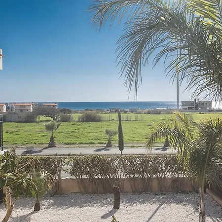 Magusta - Modern 4 Bedroom Ayia Thekla With Pool *