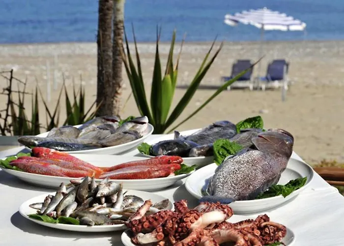 Magusta - Modern 4 Bedroom Ayia Thekla With Pool ヴィラ